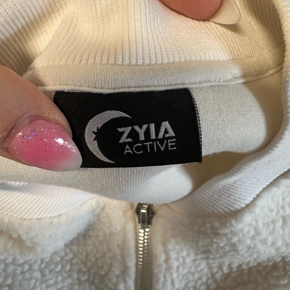 ZYIA White Plush Bomber Jacket with Ribbed Cuffs - Picture 6 of 7